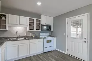 1089 Travis Rd, Gainesville, GA 30501 - Photo 13