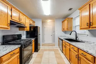 251 Summer Hill Cir, Stockbridge, GA 30281 - Photo 9