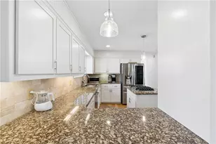 2810 Windrush Ln, Roswell, GA 30076 - Photo 19