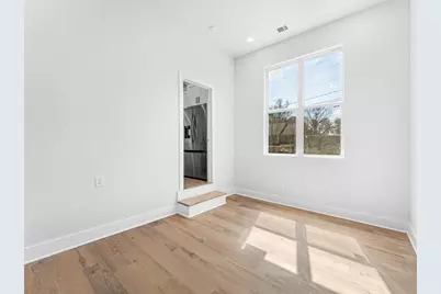 1571 Mary George Avenue NW, Atlanta, GA 30318 - Photo 31