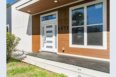 1571 Mary George Avenue NW, Atlanta, GA 30318 - Photo 3