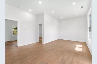 1571 Mary George Avenue NW, Atlanta, GA 30318 - Photo 5