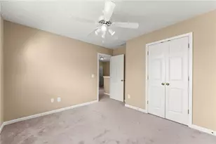 1000 Island Bluff Ln, Buford, GA 30518 - Photo 31