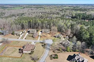 2713 Powell Ct, Monroe, GA 30656 - Photo 5