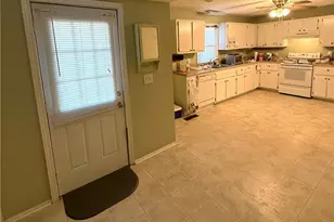 1740 Spring St, Conyers, GA 30012 - Photo 13