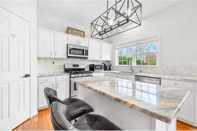 243 Wedmore Court, Suwanee, GA 30024 - Photo 13