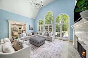 13405 Providence Lake Dr, Alpharetta, GA 30004 - Photo 9