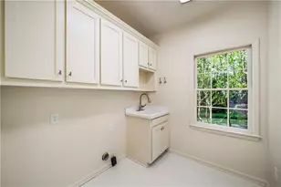 13405 Providence Lake Dr, Alpharetta, GA 30004 - Photo 19