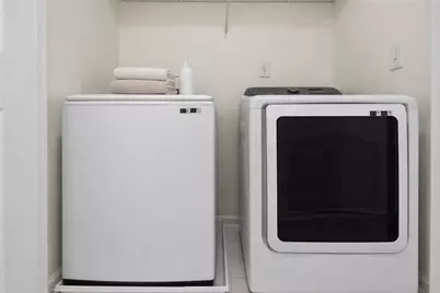 1805 Liberty Parkway NW, Atlanta, GA 30318 - Photo 13