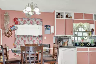 1785 Poplar St SE, Conyers, GA 30013 - Photo 9