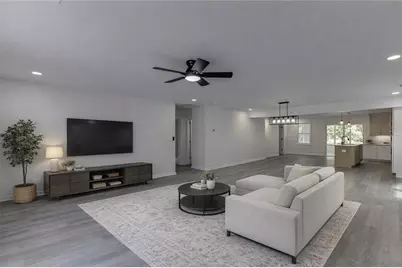 1423 Lynford Drive SW, Atlanta, GA 30310 - Photo 3