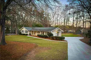 8774 Vansant St, Douglasville, GA 30134 - Photo 3