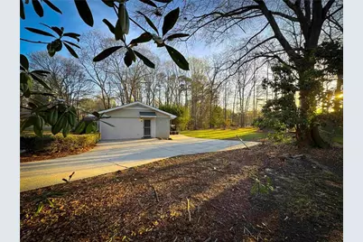 8774 Vansant Street, Douglasville, GA 30134 - Photo 9