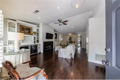 1836 S Garden Court NE, Brookhaven, GA 30319 - Photo 9