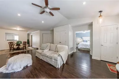 1836 S Garden Court NE, Brookhaven, GA 30319 - Photo 7