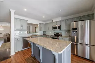 1836 S Garden Ct NE, Brookhaven, GA 30319 - Photo 13