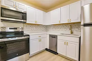 53 Darwin Dr, Jonesboro, GA 30238 - Photo 11