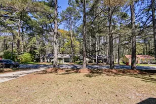 53 Darwin Dr, Jonesboro, GA 30238 - Photo 3