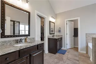 1090 Mosspointe Dr, Roswell, GA 30075 - Photo 23