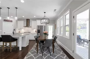 1090 Mosspointe Dr, Roswell, GA 30075 - Photo 15