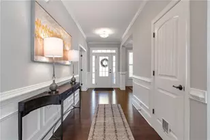 1090 Mosspointe Dr, Roswell, GA 30075 - Photo 3