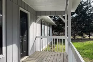 405 Bob Wood Dr, Loganville, GA 30052 - Photo 3