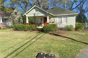 292 S Cherokee, Social Circle, GA 30025 - Photo 1