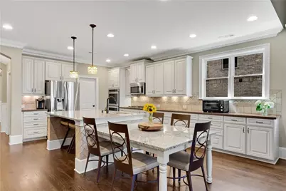 3519 Brookleigh Lane NE, Atlanta, GA 30319 - Photo 9