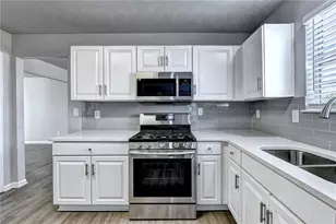 3184 English Ivy Ln, Buford, GA 30519 - Photo 13