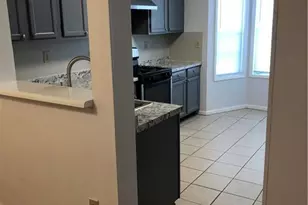 9456 Cypress Ln, Jonesboro, GA 30238 - Photo 7