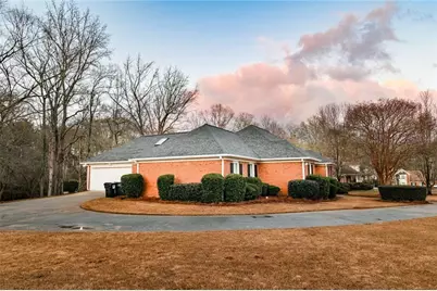 1431 Brandy Shoals Drive SE, Conyers, GA 30013 - Photo 5