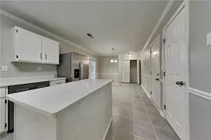 5652 Longbow Dr, Stone Mountain, GA 30087 - Photo 5