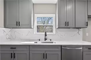 1528 Willowbrook Dr SW, Atlanta, GA 30311 - Photo 11