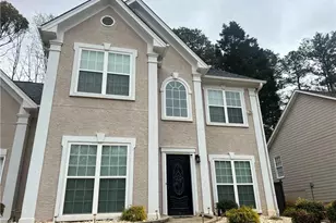 652 Overlook Wood Way, Lawrenceville, GA 30043 - Photo 3