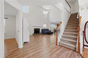 4003 Roxberry Hill Ln, Buford, GA 30518 - Photo 9