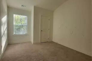 221 Auburn Valley Wy, Auburn, GA 30011 - Photo 9