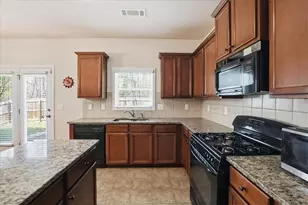 244 Westmoreland Ct, Lawrenceville, GA 30043 - Photo 17