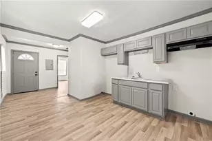 2110 Newnan St, Atlanta, GA 30344 - Photo 7