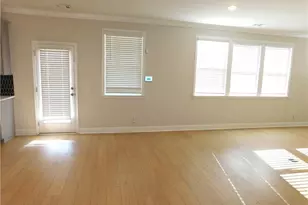 930 Elderberry Ct, Lawrenceville, GA 30019 - Photo 7