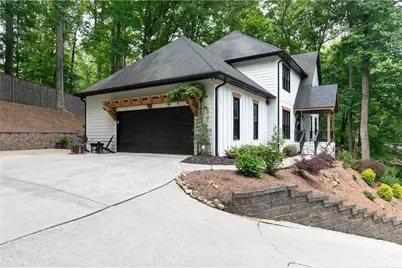 1821 Bromley Way NE, Roswell, GA 30075 - Photo 3