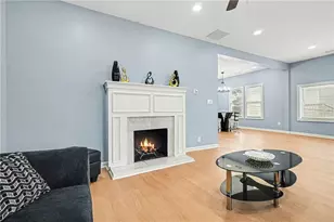 1382 Elizabeth Ln, Atlanta, GA 30344 - Photo 3