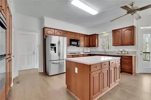 1718 Barrington Cir, Marietta, GA 30062 - Photo 19