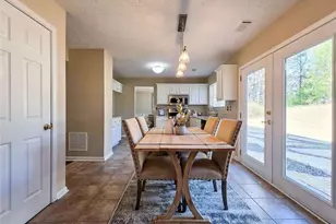 1010 Hidden Pond Ln, Roswell, GA 30075 - Photo 5