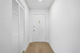 4053 Whitehall Way, Alpharetta, GA 30004 - Photo 5