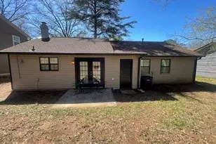 846 Martin Rd, Stone Mountain, GA 30088 - Photo 3