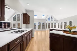 2230 Huntingdon Ct, Gainesville, GA 30506 - Photo 11