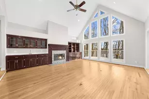 2230 Huntingdon Ct, Gainesville, GA 30506 - Photo 9