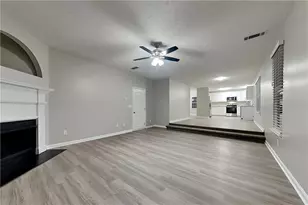 2381 Temple View Ct, Snellville, GA 30078 - Photo 3