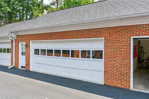 5441 Trentham Dr, Dunwoody, GA 30338 - Photo 33