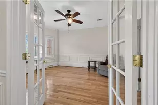 5441 Trentham Dr, Dunwoody, GA 30338 - Photo 11